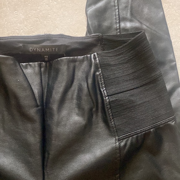 Dynamite pleather leggings s - Picture 3 of 4